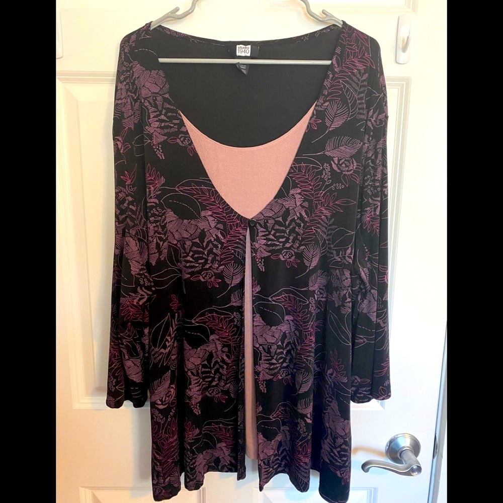 Studio 1940 woman’s blouse